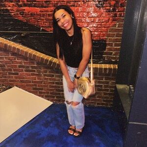 Meet your Posher, Madison